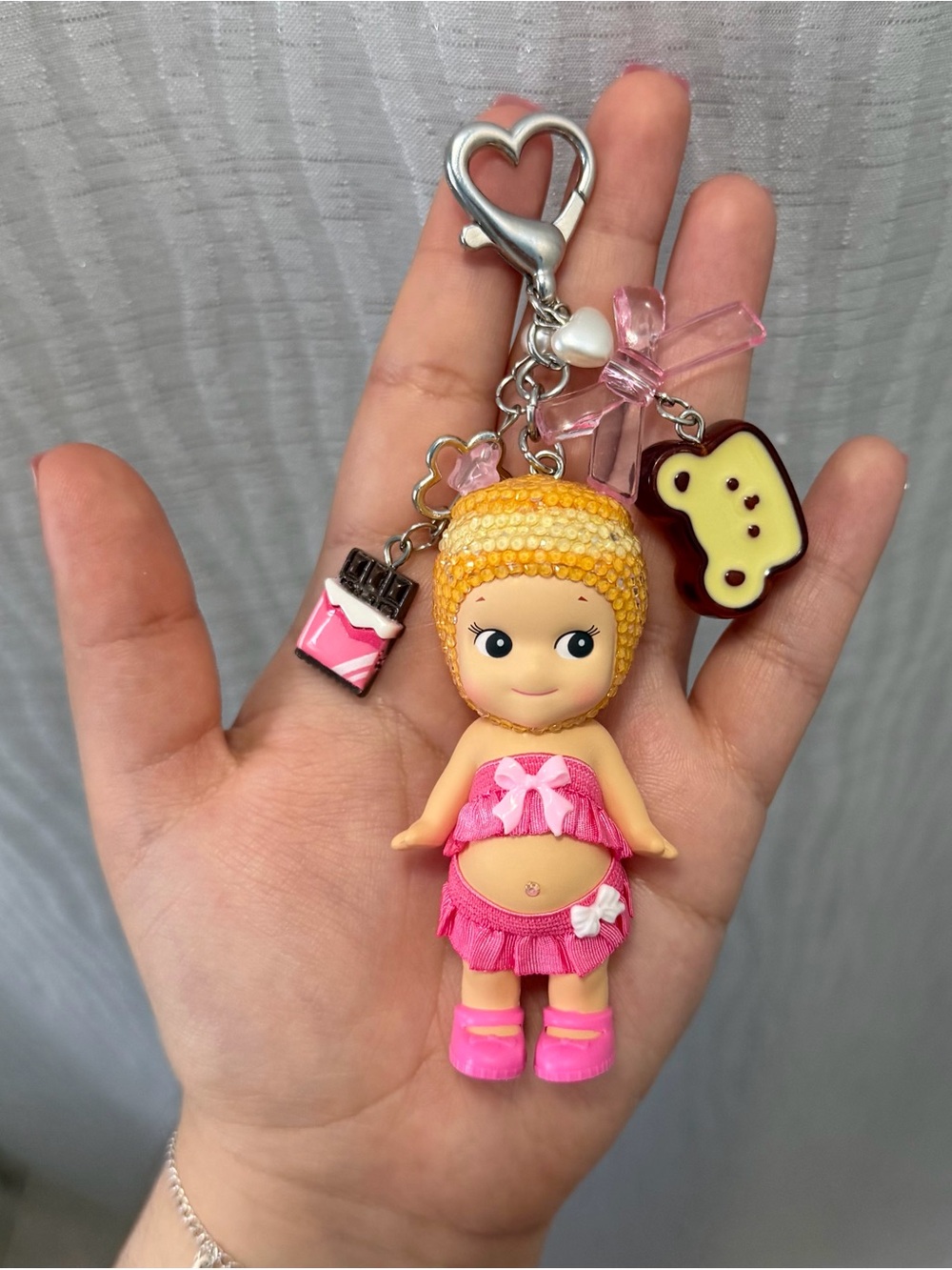 Sonny Angel Cream Puff Bedazzled Keychain - Picture 4 of 7